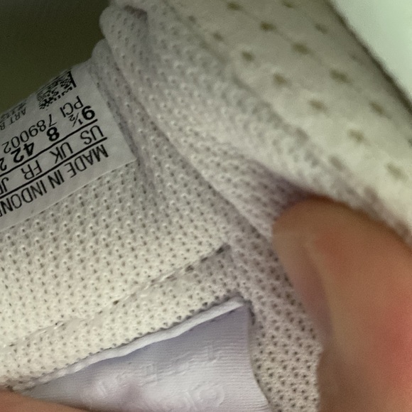 Ladies Adidas Tennis Shoes 9.5 - Picture 6 of 7